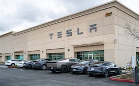 Tesla deja atrás caída de 2025 y sube sus ventas mundiales en segundo trimestre de este año; produjo 451 mil 758 vehículos