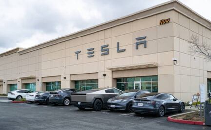 EU investiga a Tesla por funcionamiento de su tecnología de conducción autónoma, tras más incidentes