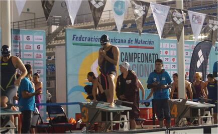 Nadadores de ANV rompen record en primera fuerza