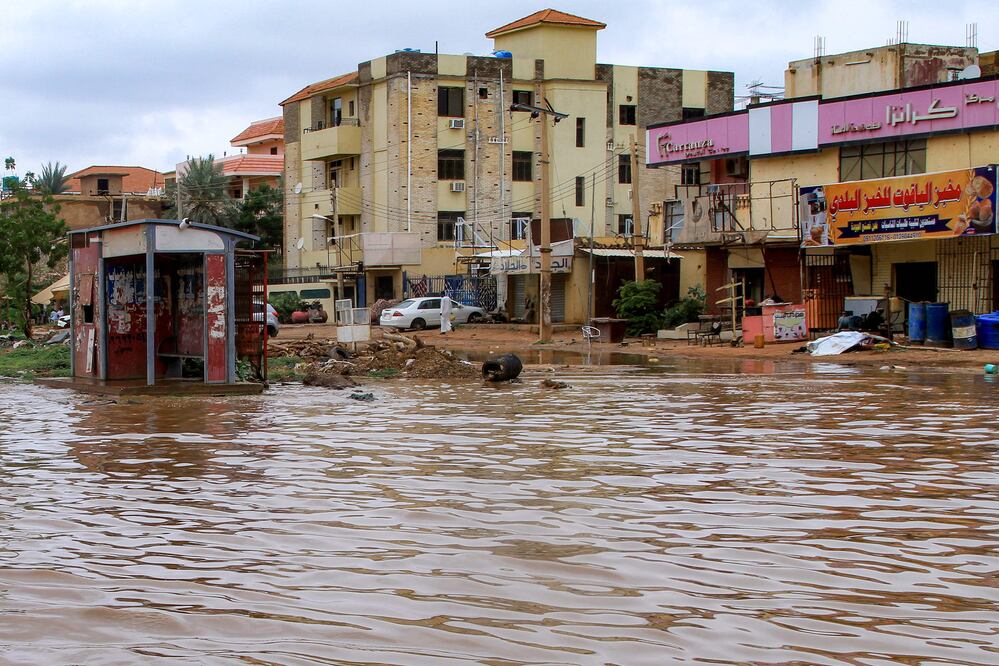 Las lluvias han golpeado con fuerza distintos puntos de Sudán, incluyendo Jartum, la capital. FOTO: EBRAHIM HAMID. AFP