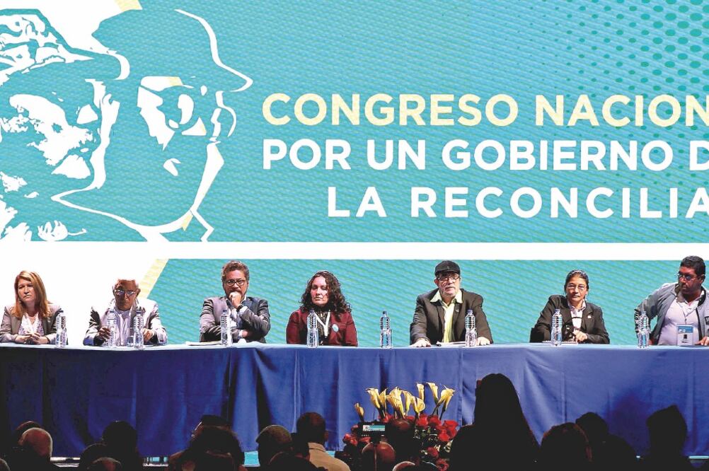 Las FARC instalaron ayer el congreso que sentará las bases para su partido (/LEONARDO MUÑOZ.EFE)