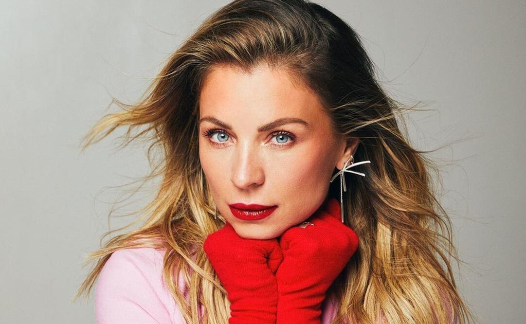 Ludwika Paleta te enseña cómo llevar un bikini negro básico. Foto: Instagram @ludwika_paleta