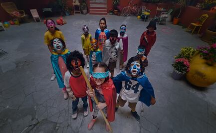 ¿Qué ver?: El corto que resalta las tradiciones mexicanas de la lucha libre y las piñatas