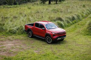 Toyota Hilux 2027: precios y versiones en México