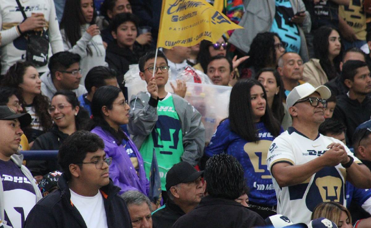 RT @UnivDeportes: Afición de Pumas celebra el Día de las Madres; familias se reúnen en el Clásico Capitalino