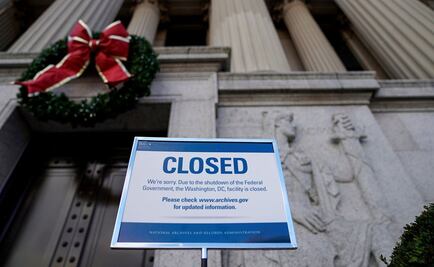 Senado de EU no alcanza acuerdo y prolonga cierre de gobierno