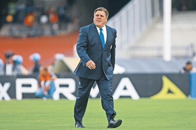 No habrá exceso de confianza: Herrera