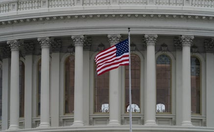 ¿Trump puede declarar emergencia para muro?