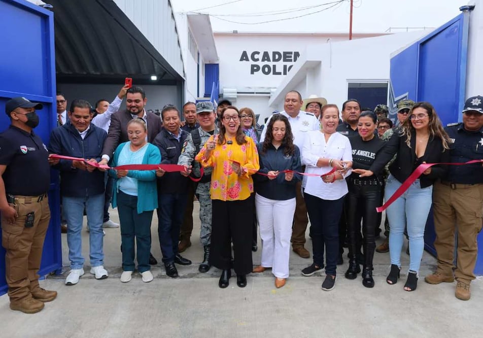 La alcaldesa Azucena Cisneros Coss inauguró la remodelación de la Academia de la Policía Municipal. Foto: Especial