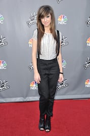 Balean a cantante de “The Voice” en pleno concierto