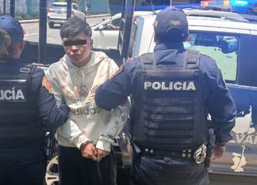 Cae menor de edad por asaltar a una mujer en alcaldía Álvaro Obregón; policías le encuentran un cuchillo de 15 centímetros