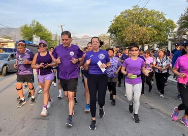 Obispo católico participa en la Carrera de los 7 templos este Viernes Santo en Ciudad Victoria; recorre aproximadamente 12 kilómetros