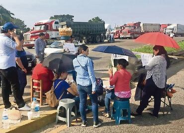 En segundo día de protestas, se suma personal educativo