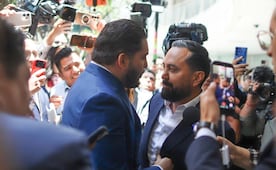 Jaloneos, insultos y empujones en la Permanente; diputados Arturo Ávila y Carlos Gutiérrez Mancilla protagonizan pleito