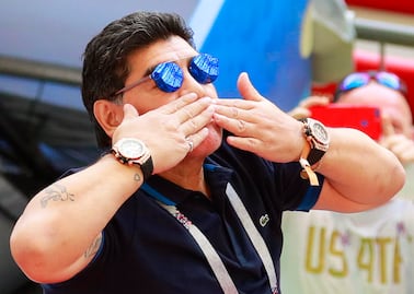 Maradona se ofrece para dirigir a la selección argentina