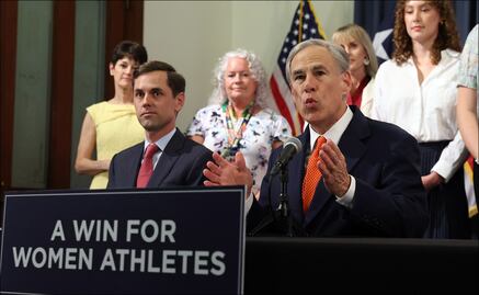 Texas prohíbe a las universitarias trans participar en los deportes de mujeres