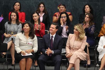 Peña Nieto llama a combatir el machismo en México