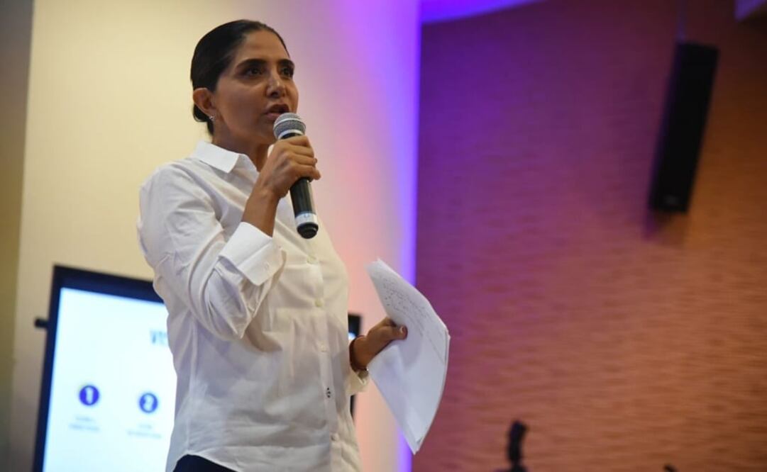 Alejandra Barrales dijo que su propuesta no considera generar esquemas de explotación laboral ni de extender los horarios de la jornada laboral (Foto: Especial)