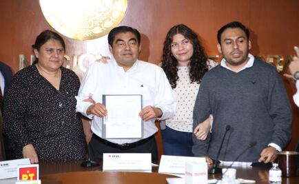 Entregan constancia a Barbosa como Gobernador electo de Puebla