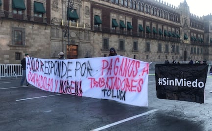 Trabajadores de Toluca que demandan pagos de quincenas piden intervención de AMLO 