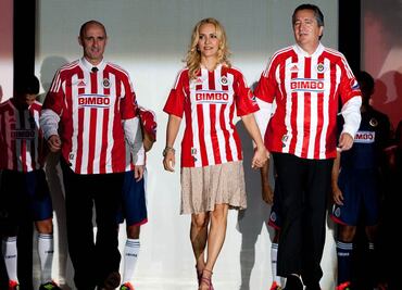 Acusan a Angélica de despojo y robo