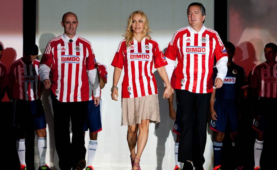 Acusan a Angélica de despojo y robo