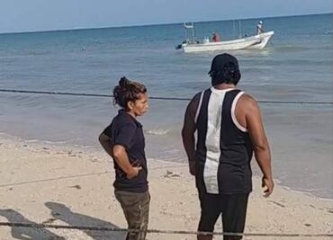 Hallan en Yucatán el cuerpo de un pescador flotando en altamar; resbaló de su embarcación