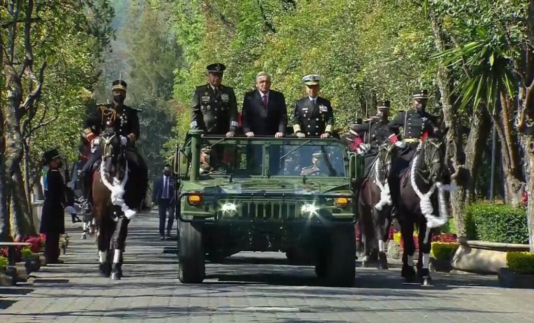 El expresidente López Obrador y los entonces secretarios de la Defensa y de la Marina