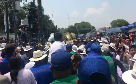 Fieles saturan La Macroplaza en Iztapalapa para ver la Pasión de Cristo 