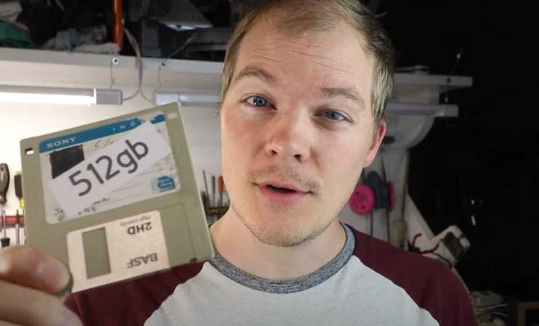Youtuber logra que un disquete almacene 512 GB de datos