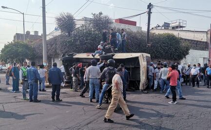 Choque y volcadura deja 25 heridos en la ciudad de Puebla