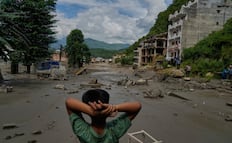 Inundaciones repentinas dejan 558 desaparecidos en el Tíbet; Nepal eleva a 162 la cifra de muertos