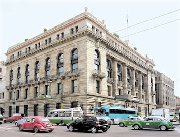 Banxico lanza cobertura contra la depreciación 