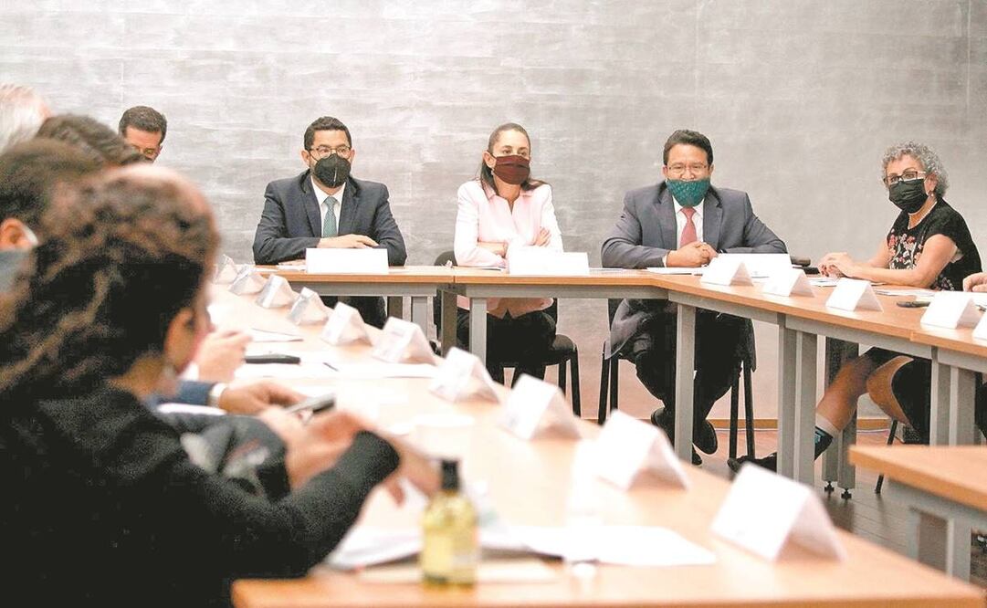 El Gobierno capitalino y los alcaldes sostuvieron un encuentro para abordar temas prioritarios, como el del presupuesto participativo. Foto: Especial.