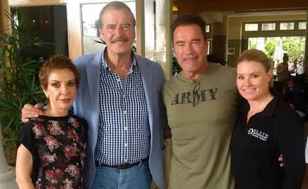 Vicente Fox and Arnold Schwarzenegger pose together in a photo 