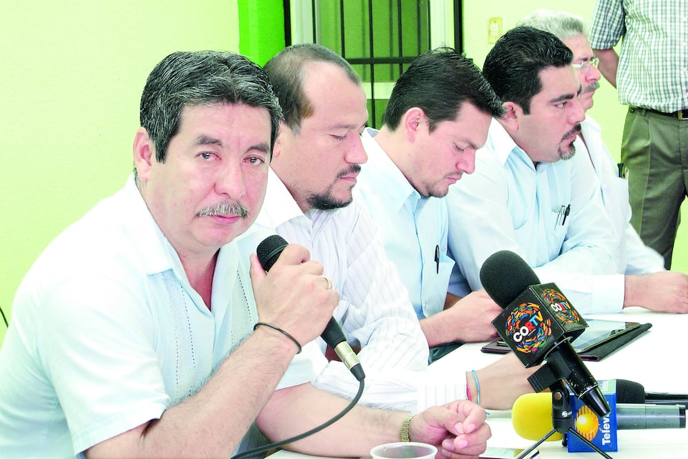 Reportes de la SEP sobre la nómina señala que Rubén Núñez recibió incrementos salariales que lo hacen ganar 300 mil 494 pesos por trimestre (ARCHIVO EL UNIVERSAL)