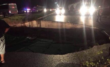 Colapsa tramo de la carretera Cancún-Playa del Carmen