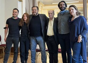 “Siempre hay que volver al teatro": Joaquín Cosío