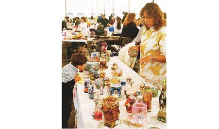 Microempresarias, cumplidas para pagar