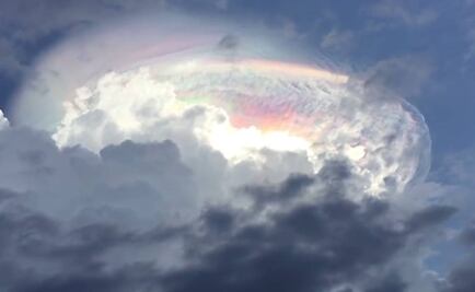 Captan extraña nube multicolor en Costa Rica