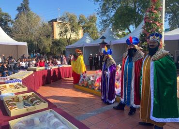 Festejan 200 niños del DIF la llegada de los Reyes Magos