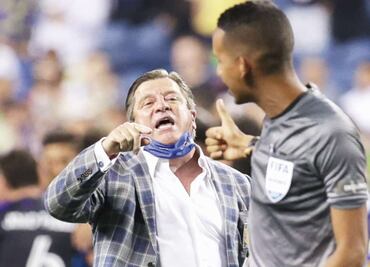 Roban domicilio de Miguel "Piojo" Herrera en Coyoacán; se llevaron hasta sus lentes