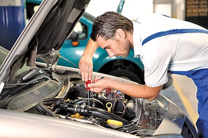 Por qué las marcas de autos no quieren que repares tu coche por cuenta propia