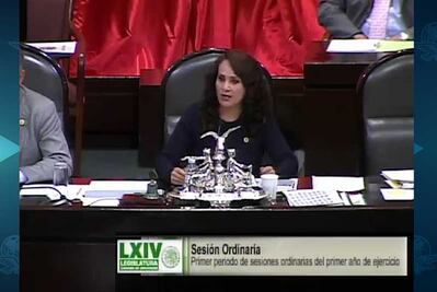 "Guarde silencio y siéntense... aquí la palabra la doy yo": Morena al PRI