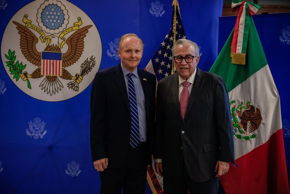 El gobernador de Sinaloa, Rubén Rocha Moya, asistió al evento por el 249 aniversario de la Independencia de EU en Hermosillo, Sonora. (Foto: especial)