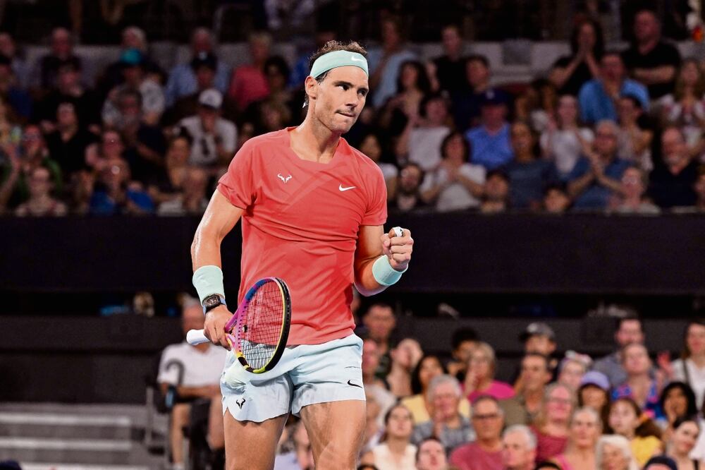 Nadal libra otro partido sin molestias; está contento