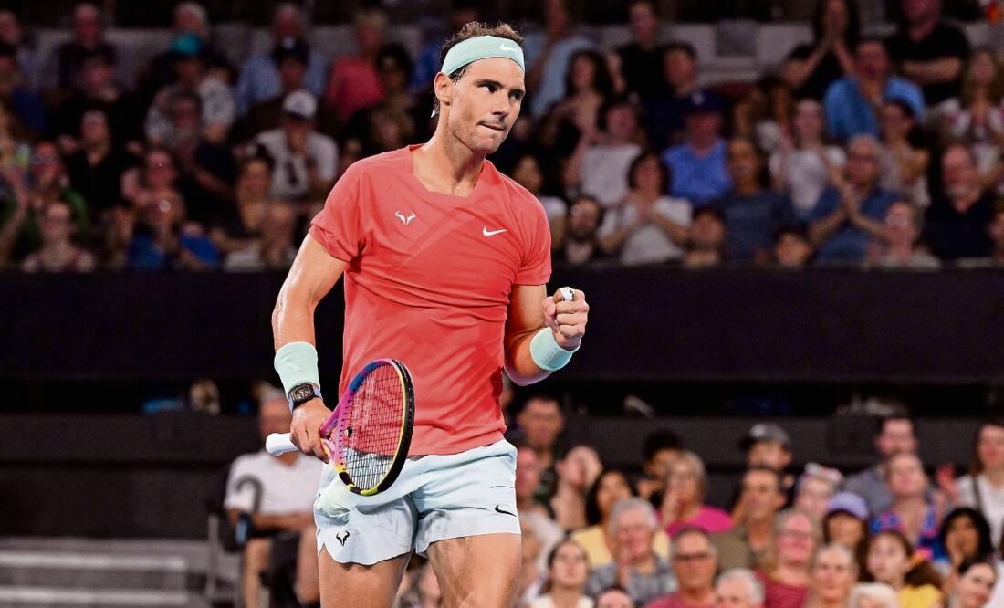 Nadal libra otro partido sin molestias; está contento