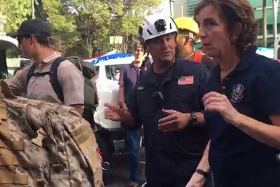 Va Jacobson a zona de desastre en la Roma