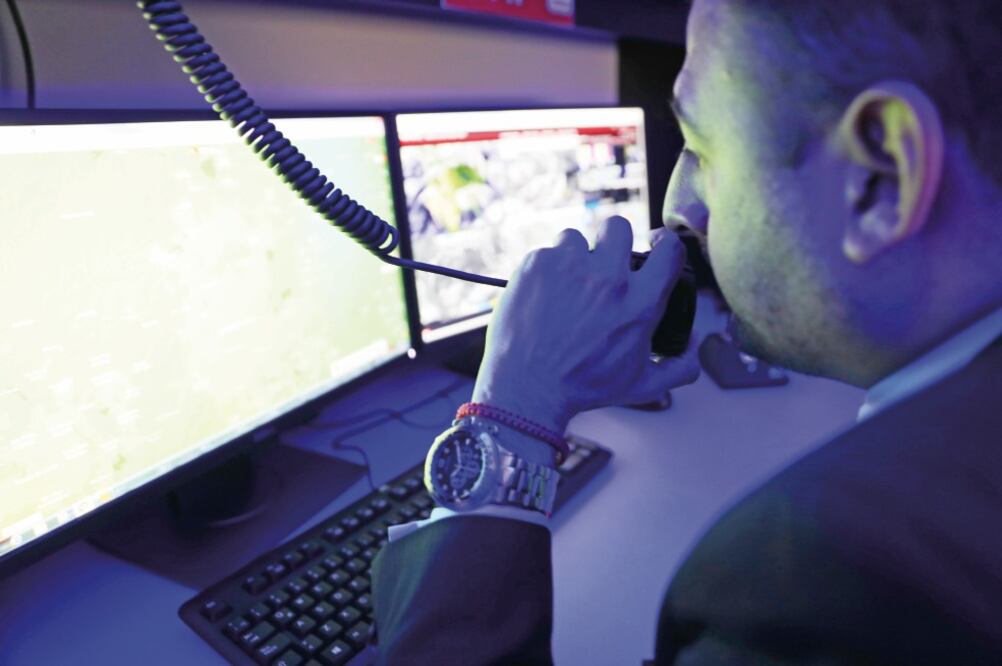 Este sistema de comunicación lo busca implementar la Conferencia Nacional de Gobernadores en todo el país para mantener la comunicación en casos de emergencias y/o desastres naturales, y que actualmente opera en la Ciudad de México (FOTOS: ESPECIAL)