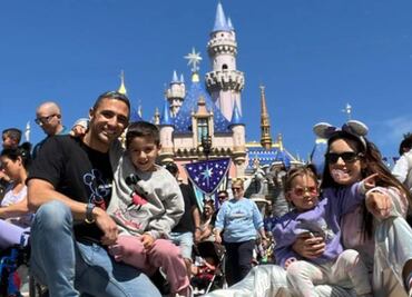 Tras anunciar separación, Tania Rincón y su ex Daniel Pérez se van de vacaciones en familia